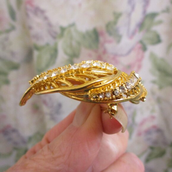 ESTATE STYLE Rhinestone Gold Brooch Earrings Set ~ VINTAGE Gold Plate Rhinestone - Picture 11 of 15